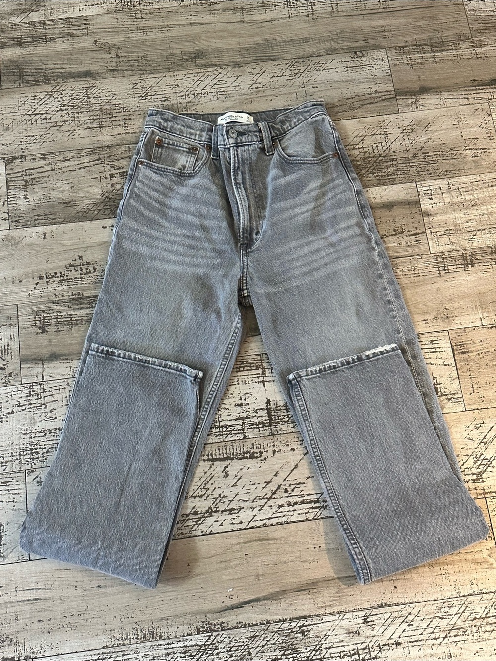 Abercrombie & Fitch Women’s Light Gray Relaxed Wide-Leg Jeans